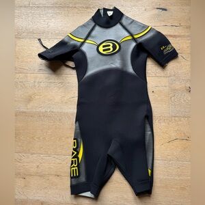 Men’s Bare wetsuit sz M very good condition price firm!